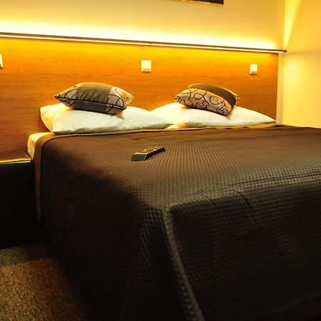 Villa B&B وارسو المظهر الخارجي الصورة