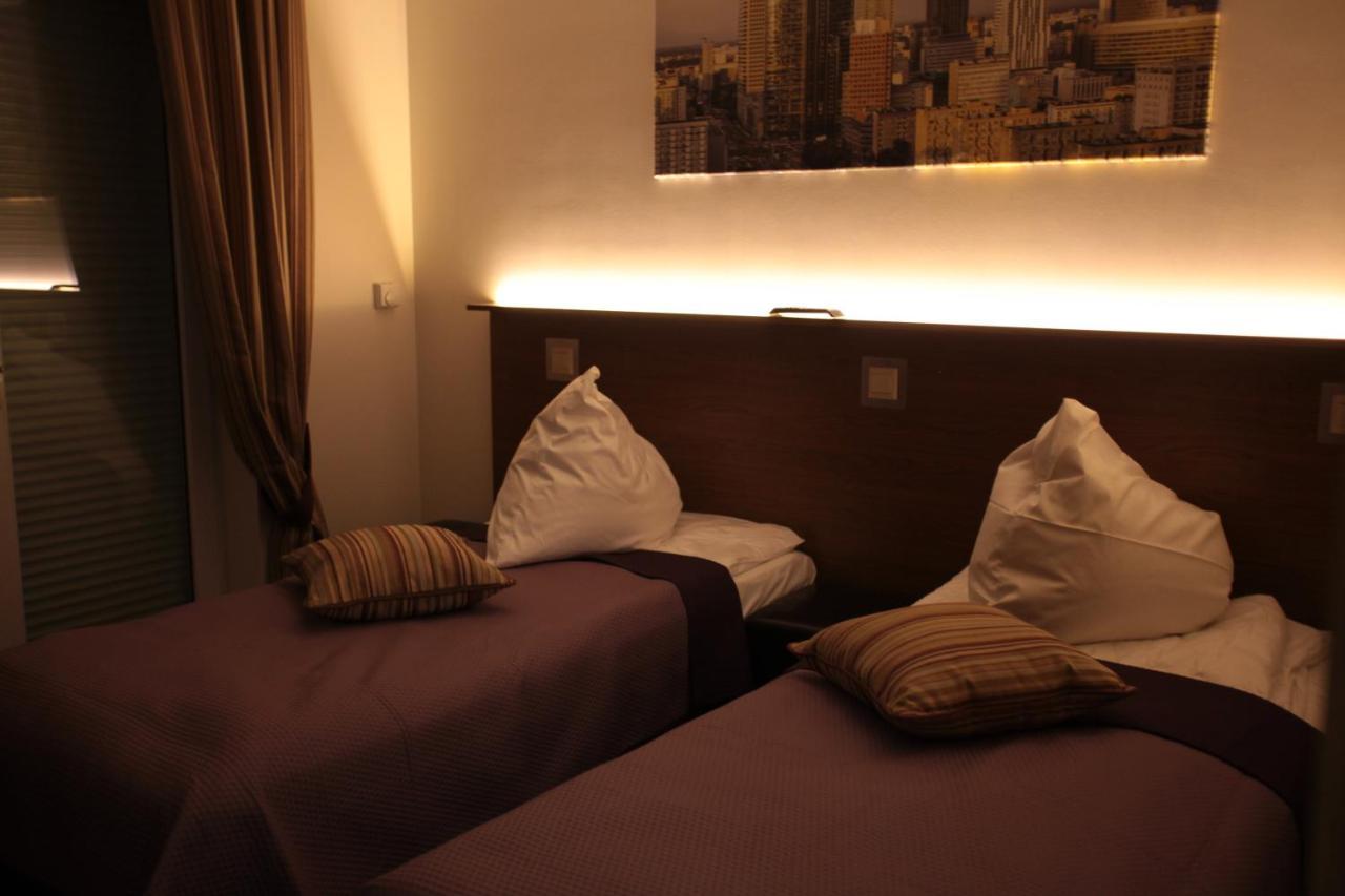 Villa B&B وارسو المظهر الخارجي الصورة